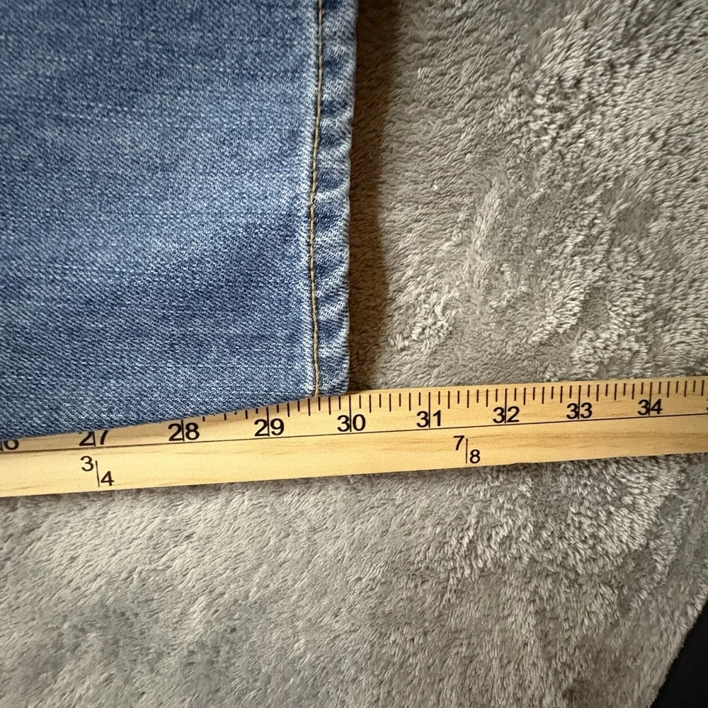 Gap Men's 37.5x30 Blue Standard Fit Straight Leg Medium Wash Jeans SEE DESCRIP